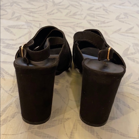 Sandal 👡 - Picture 2 of 6